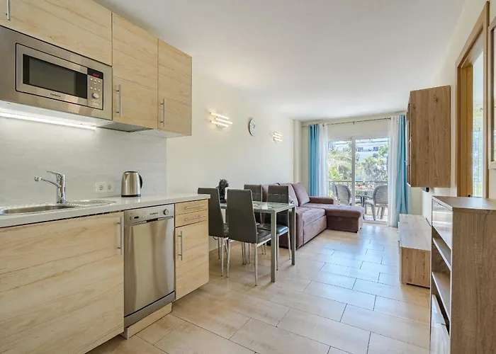 Americas Espectacular View Next To A * Playa de las Americas (Tenerife)